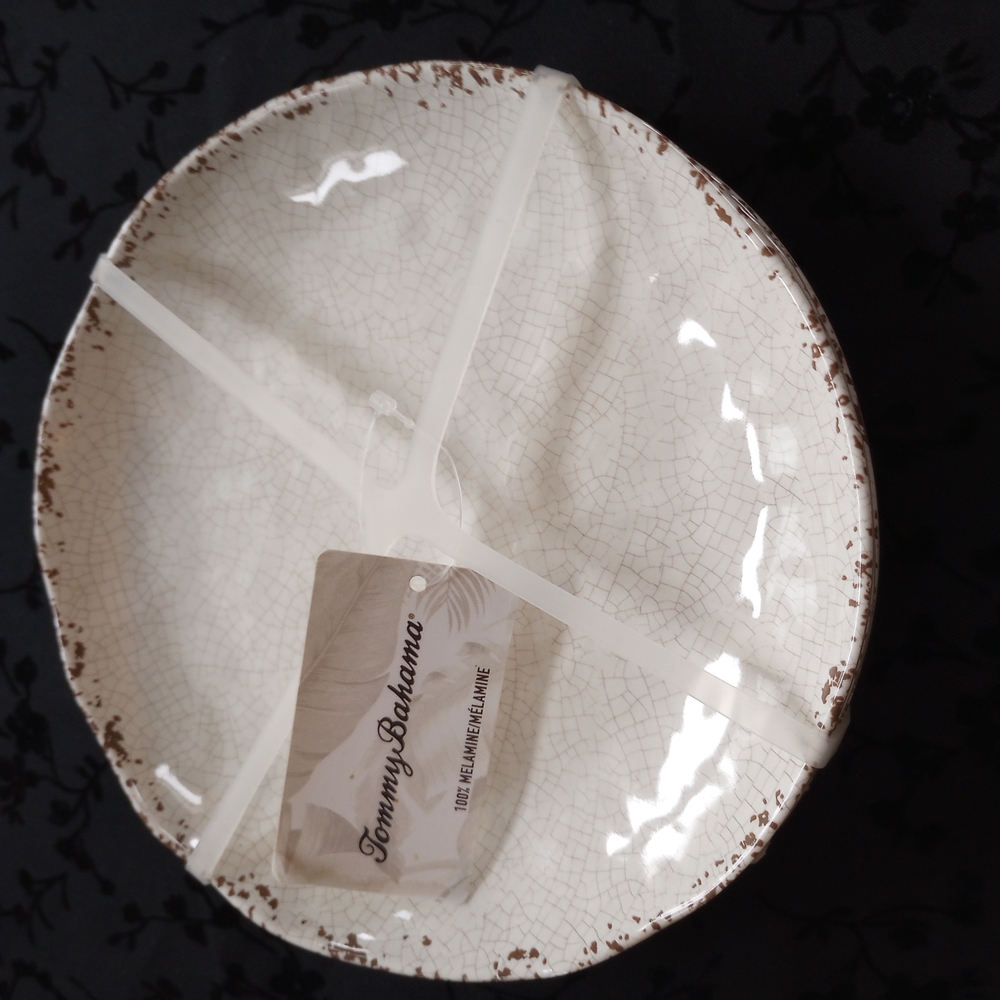 Tommy Bahama Cream Salad/Dessert Plate